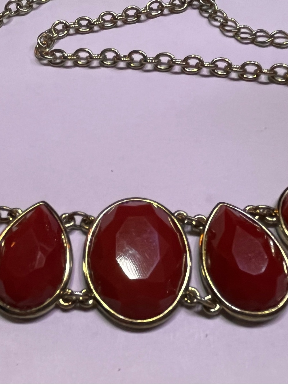 Raspberry Gold Tone Necklace Red Faceted Teardrop & Oval Stones Fashion